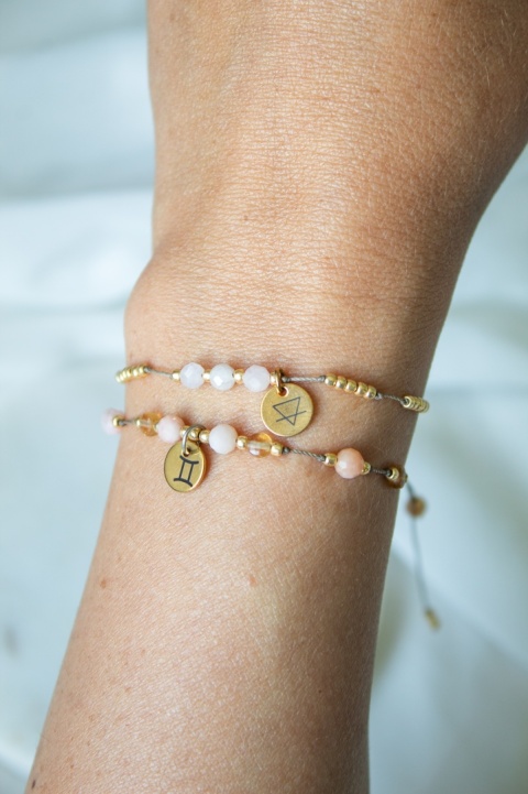 bransoletka zodiakalna, biżuteria astrologiczna, kamienie zodiakalne, bransoletka na sznurku, talizman zodiakalny